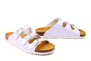 DR. BRINKMANN 700882-42 rosa, klapki damskie. Czerwone klapki Dr. Brinkmann, bez wzorów, bez obcasa, na koturnie. Za 148,67 zł.