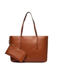 Calvin Klein Torebka Foil Logo Tote W/Pouch LV04F3274G Brązowy. Brązowe torebki klasyczne Calvin Klein, bez wzorów, ze skóry, bez dodatków. Za 649,99 zł.