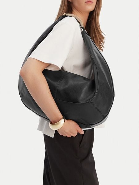 GINO ROSSI Torebka EO-LDA8806 Czarny. Czarne torebki klasyczne Gino Rossi, bez wzorów, z materiału, bez dodatków. Za 279,99 zł.