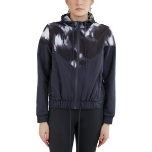 Damska wiatrówka Fundango Breeze Windbreaker. Białe kurtki FUNDANGO, m, bez wzorów, z softshellu, bez kaptura. Za 419,90 zł.