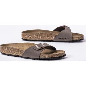 Klapki damskie brązowe Birkenstock Madrid BFBC. Brązowe klapki Birkenstock, bez wzorów, bez obcasa. Za 279,99 zł.