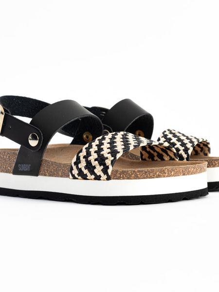 Sunbay Sandały "Galong" w kolorze czarno-białym rozmiar: 36. Białe sandały Sunbay, bez wzorów, z otwartym noskiem, bez obcasa, bez zapięcia. Za 121,80 zł.