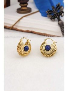 L'Atelier de Gaia Pozłacane kolczyki z lapis lazuli rozmiar: onesize. Niebieskie kolczyki L'Atelier de Gaia, z lazurytem, pozłacane. Za 100,52 zł.