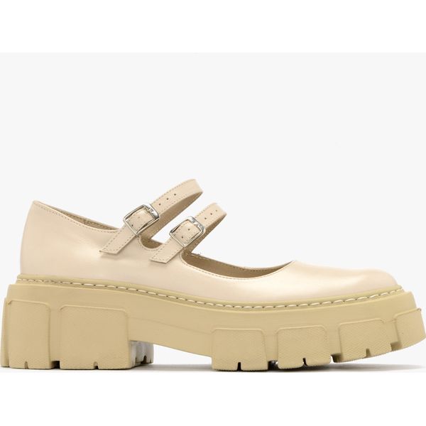 Beżowe czółenka z ozdobnym zapięciem. Brązowe czółenka Ryłko, bez wzorów, ze skóry, z okrągłym noskiem, bez obcasa, na płaskiej podeszwie, bez zapięcia. W wyprzedaży za 179,99 zł.