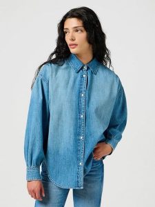 Wrangler Koszula dżinsowa w kolorze błękitnym rozmiar: M. Niebieskie koszule Wrangler, m, bez wzorów, z bawełny, bez kołnierzyka, bez ramiączek. Za 136,13 zł.