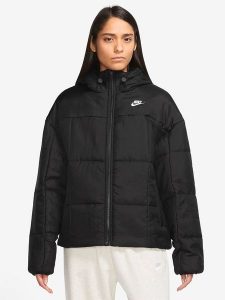 Nike Kurtka zimowa w kolorze czarnym rozmiar: L. Czarne kurtki Nike, na zimę, l, bez wzorów, z puchu, bez kaptura. Za 527,10 zł.