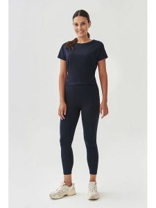 TATUUM Legginsy w kolorze granatowym rozmiar: L. Niebieskie legginsy Tatuum, bez wzorów. Za 71,95 zł.