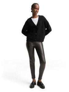 Tom Tailor Legginsy w kolorze czarnym ze skóry syntetycznej rozmiar: S. Czarne legginsy Tom Tailor, bez wzorów, ze skóry, z podwyższonym stanem. Za 70,24 zł.