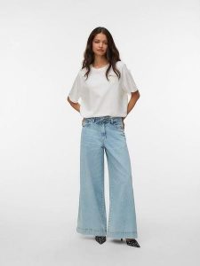 Vero Moda Dżinsy - Comfort fit - w kolorze błękitnym rozmiar: W30/L32. Niebieskie jeansy Vero Moda, bez wzorów, z bawełny, z podwyższonym stanem. Za 101,94 zł.