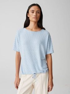 OPUS Bluzka w kolorze błękitnym rozmiar: 44. Niebieskie bluzki Opus, bez wzorów, bez kołnierzyka, bez ramiączek. Za 113,90 zł.