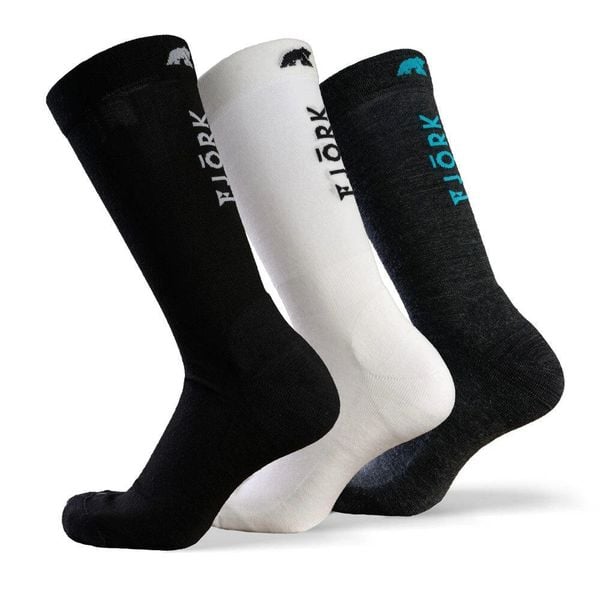 Skarpety Fresh Cut - zestaw 3 par. Białe skarpetki FJORK MERINO, bez wzorów, z elastanu. W wyprzedaży za 189,00 zł.