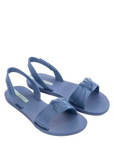 Ipanema Sandały w kolorze niebieskim rozmiar: 37. Niebieskie sandały Ipanema, bez wzorów, z otwartym noskiem, bez obcasa, bez zapięcia. Za 47,71 zł.