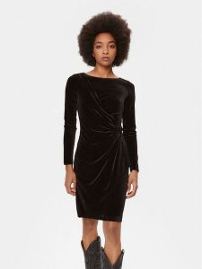 DKNY Sukienka codzienna DD3HF242 Czarny Regular Fit. Czarne kombinezony DKNY, bez wzorów, z syntetyku, bez kołnierzyka, bez ramiączek. Za 399,99 zł.
