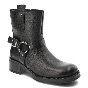 Czarne Botki Armodo Stylowe Kowbojki Damskie. Czarne botki Armodo, bez wzorów, z jeansu, bez obcasa, bez zapięcia. Za 349,00 zł.