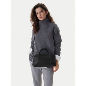 Torebka KARL LAGERFELD. Czarne torebki klasyczne KARL LAGERFELD, bez wzorów, bez dodatków. Za 664,99 zł.