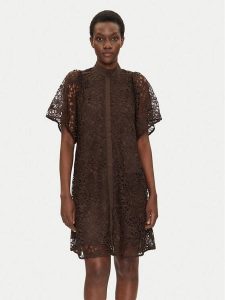 Bruuns Bazaar Sukienka koktajlowa Sago Philly BBW4583 Czarny Loose Fit. Czarne kombinezony Bruuns Bazaar, bez wzorów, z syntetyku, wizytowe, bez kołnierzyka, bez ramiączek. Za 499,99 zł.