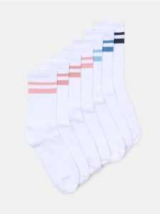 Prążkowane skarpetki z bawełną 7 pack - biały. Białe skarpetki Sinsay, bez wzorów, z bawełny. Za 22,99 zł.
