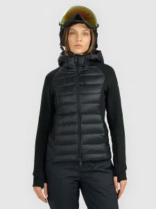 4F Kurtka puchowa w kolorze czarnym rozmiar: M. Czarne kurtki 4f, m, bez wzorów, z puchu, bez kaptura. Za 401,25 zł.