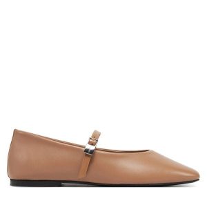 Baleriny Calvin Klein. Brązowe balerinki Calvin Klein, bez wzorów, bez obcasa, bez zapięcia. Za 319,99 zł.