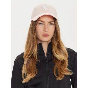 Czapka z daszkiem New Era. Czerwone czapki New Era, bez wzorów. Za 109,99 zł.