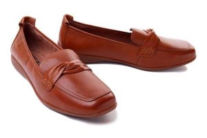 JOSEF SEIBEL 74814 133 240 Fenja 14 camel, mokasyny damskie. Brązowe balerinki Josef Seibel, bez wzorów, ze skóry, bez obcasa, bez zapięcia. Za 194,95 zł.