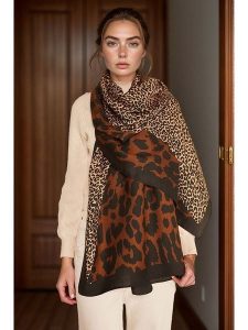 Lucky Bees Szal w kolorze brązowo-jasnobrązowym - 180 x 90 cm rozmiar: onesize. Brązowe szaliki Lucky Bees, bez wzorów, z materiału. Za 83,62 zł.