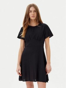 Volcom Sukienka codzienna Surfpunk B1312418 Czarny Regular Fit. Czarne kombinezony Volcom, s, bez wzorów, z wiskozy, bez kołnierzyka, bez ramiączek. Za 179,99 zł.