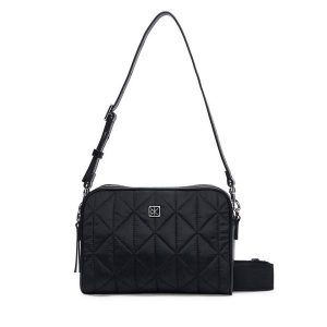 Torebka Calvin Klein. Czarne listonoszki Calvin Klein, bez wzorów, bez dodatków. Za 409,99 zł.