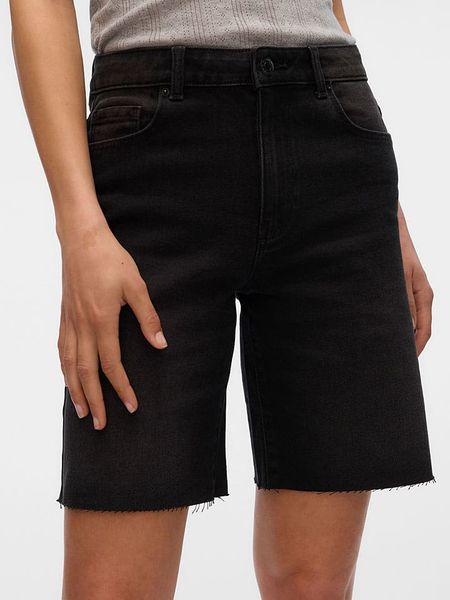 Vero Moda Szorty dżinsowe w kolorze czarnym rozmiar: XS. Czarne szorty Vero Moda, bez wzorów. Za 52,42 zł.