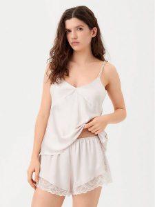 Calvin Klein Underwear Piżama 000QS7428E Różowy Regular Fit. Czerwone piżamy Calvin Klein Underwear, bez wzorów, z syntetyku, bez ramiączek. Za 239,99 zł.