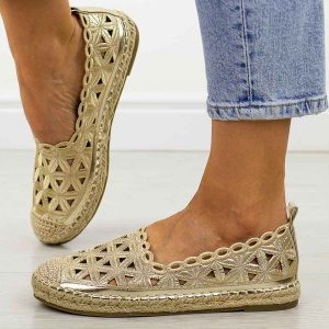 Złote espadryle damskie, półbuty Potocki 16348. Żółte espadryle POTOCKI, bez wzorów, ze skóry, bez obcasa. Za 119,00 zł.