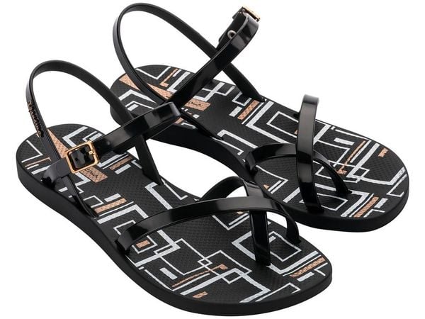 Sandały japonki damskie Ipanema Fashion Sand VIII Fem. Czarne klapki Ipanema, bez wzorów, z materiału, bez obcasa. Za 119,00 zł.