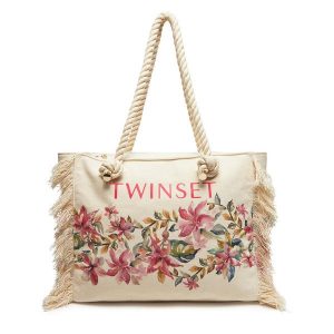 Torebka TWINSET. Torebki klasyczne Twinset, bez wzorów, bez dodatków. Za 359,99 zł.