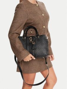 Guess Torebka Erenia HWSO78 38060 Czarny. Czarne torebki klasyczne Guess, z aplikacjami, ze skóry, bez dodatków. Za 459,99 zł.