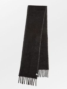 Becksöndergaard Szal w kolorze czarnym - 210 x 26 cm rozmiar: onesize. Czarne szaliki Becksöndergaard, bez wzorów, z materiału. Za 295,99 zł.