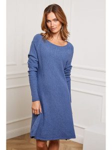 So Cachemire Sukienka dzianinowa "Groland" w kolorze niebieskim rozmiar: L. Niebieskie sukienki So Cachemire, na co dzień, l, bez wzorów, z dzianiny, bez kołnierzyka, bez ramiączek, midi, proste. Za 184,46 zł.