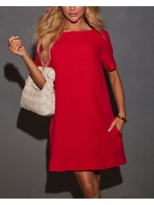 Milan Kiss Sukienka w kolorze czerwonym rozmiar: XL. Czerwone sukienki Milan Kiss, na co dzień, xl, bez wzorów, bez kołnierzyka, bez ramiączek, midi, proste. Za 165,99 zł.