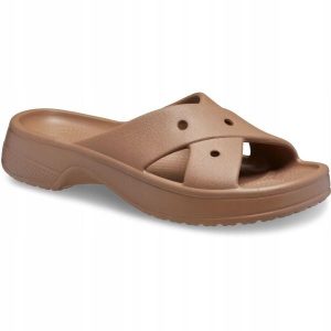 Klapki Dla Dorosłych Crocs Classic Cross Strap. Brązowe klapki Crocs, bez wzorów, z materiału, bez obcasa. Za 159,99 zł.