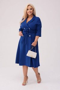 Elegancka szafirowa żakietowa sukienka Marietta XXL OVERSIZE WIOSNA. Niebieskie sukienki Moda Size Plus Iwanek, do pracy, na wiosnę, l, bez wzorów, z elastanu, biznesowe, bez kołnierzyka, bez ramiączek, mini, oversize. Za 325,00 zł.