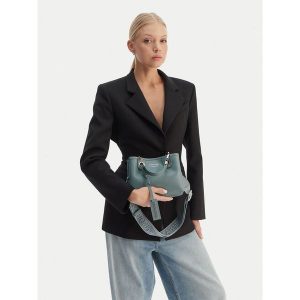 Torebka Emporio Armani. Niebieskie torebki klasyczne Emporio Armani, bez wzorów, bez dodatków. Za 676,99 zł.