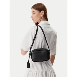 Torebka HUGO. Czarne listonoszki Hugo, bez wzorów, bez dodatków. Za 449,99 zł.