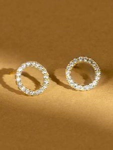 OR ÉCLAT Złote kolczyki-wkrętki "Moon" z cyrkoniami rozmiar: onesize. Białe kolczyki OR ÉCLAT, z cyrkonią, złote. Za 347,99 zł.