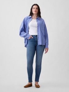 GAP Dżinsy - Skinny fit - w kolorze niebieskim rozmiar: W28. Niebieskie jeansy GAP, bez wzorów, z podwyższonym stanem. Za 96,14 zł.