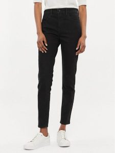 Wrangler Jeansy Arachne 112332390 Czarny Skinny Fit. Czarne jeansy Wrangler, bez wzorów, z bawełny. Za 269,99 zł.