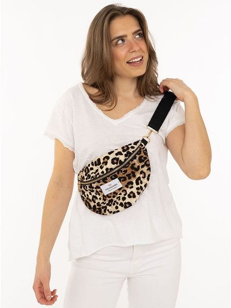 Zwillingsherz Saszetka w kolorze jasnobrązowo-czarnym rozmiar: onesize. Brązowe nerki i saszetki Zwillingsherz, bez wzorów, z materiału. Za 147,91 zł.