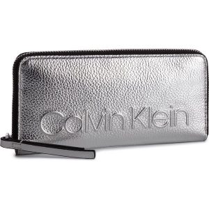 Duży Portfel Damski CALVIN KLEIN - Edged Large Ziparound Met K60K605176 068. Portfele marki Calvin Klein. Za 299,00 zł.