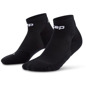 Damskie skarpety kompresyjne do biegania sportowe za kostkę Core Run CEP. Czarne skarpetki CEP, bez wzorów, z elastanu. Za 79,00 zł.
