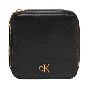 Portfel Calvin Klein. Czarne portfele Calvin Klein, bez wzorów. Za 249,99 zł.
