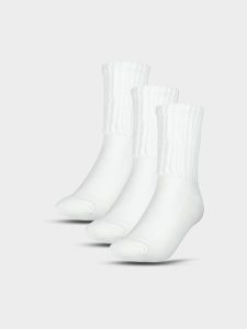 4F Skarpetki casual za kostkę (3-pack) damskie - białe 39-42. Białe skarpetki 4f, bez wzorów, z bawełny. W wyprzedaży za 39,99 zł.
