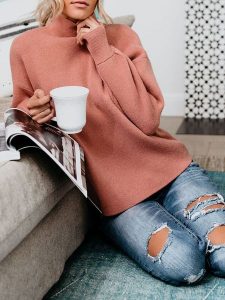 Milan Kiss Sweter w kolorze jasnoróżowym rozmiar: XL. Różowe swetry oversize Milan Kiss, xl, bez wzorów, bez ramiączek. Za 165,99 zł.